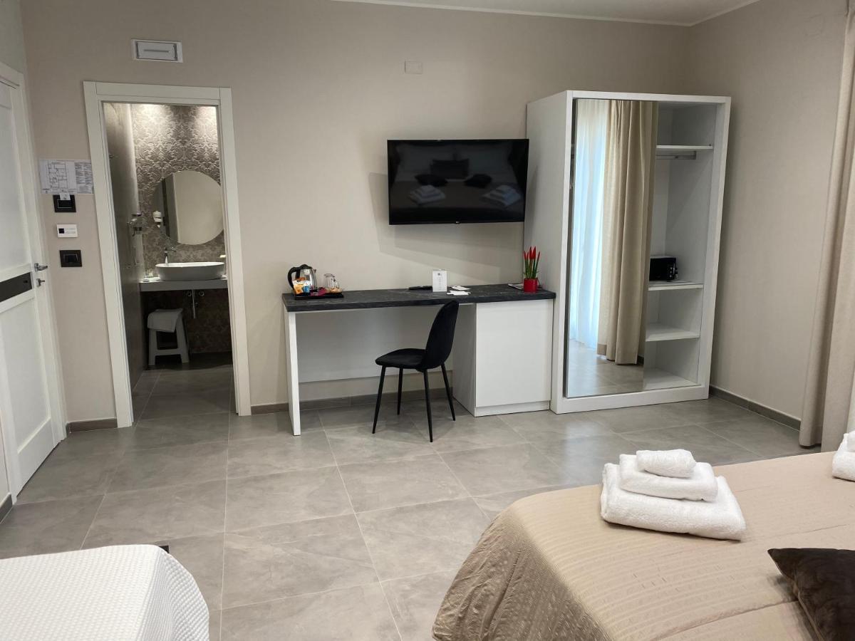 Liberty Lodge Tropea Eksteriør billede