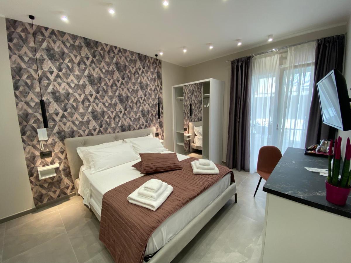 Liberty Lodge Tropea Eksteriør billede